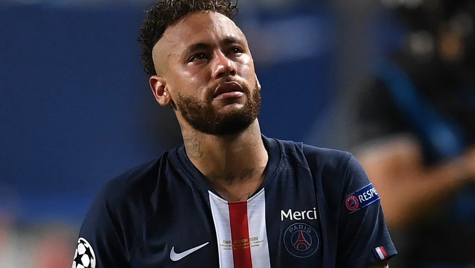 YIHAO- 内马尔新星重要助攻表现突出，澳大利亚队前途光明！赛场气氛高涨